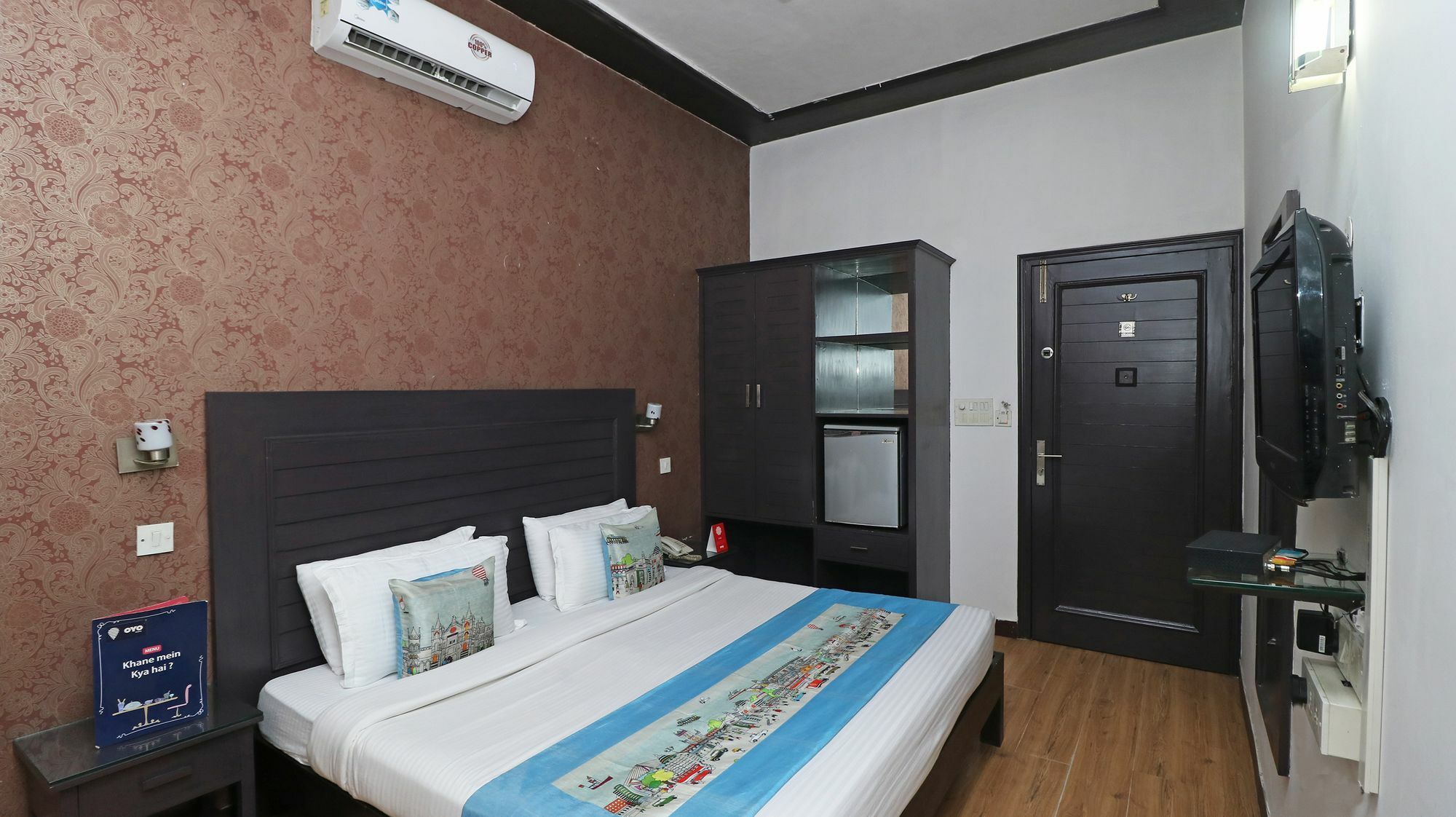 Hotel Chalet New Delhi Extérieur photo