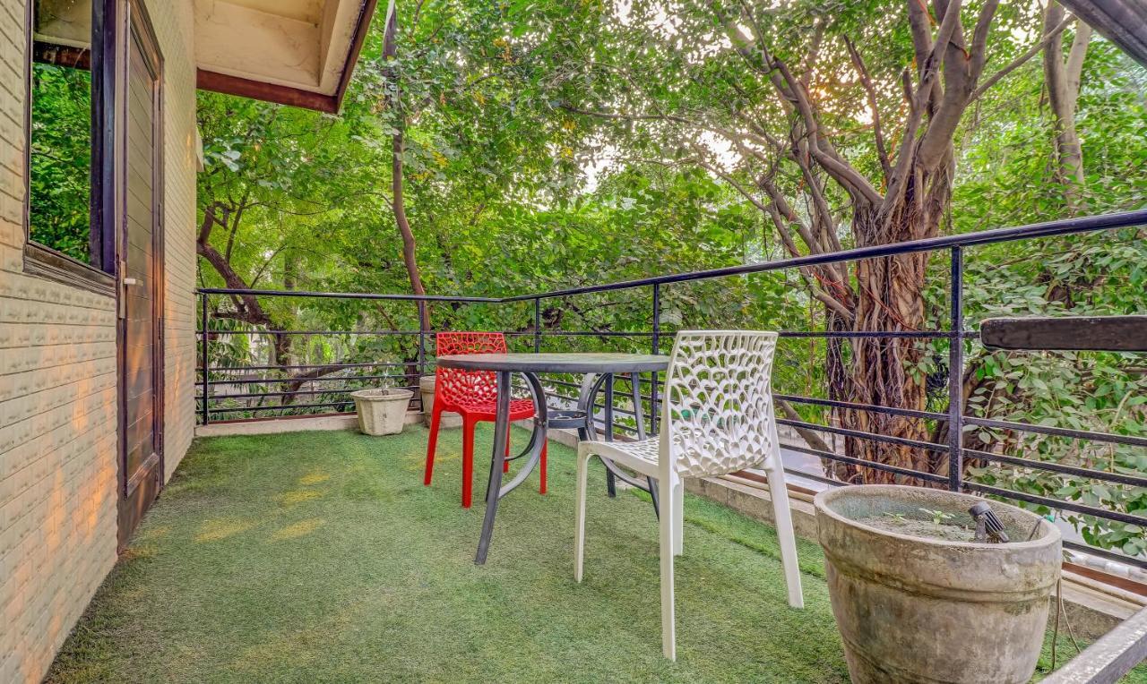 Hotel Chalet New Delhi Extérieur photo